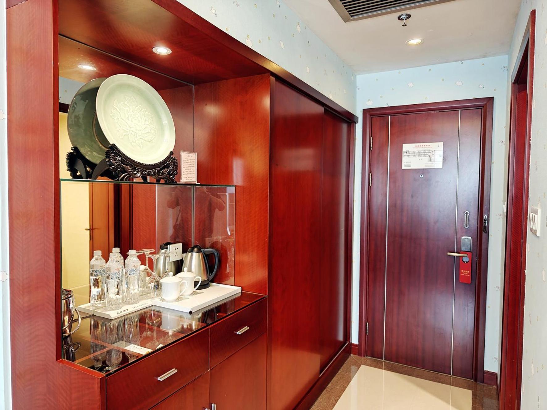 Shanghai Southern Airlines Pearl Hotel Екстер'єр фото